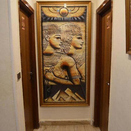 Queen Cleopatra Pyramids View Kafret el-Gabal Extérieur photo