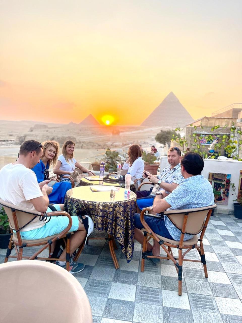 Queen Cleopatra Pyramids View Kafret el-Gabal Extérieur photo