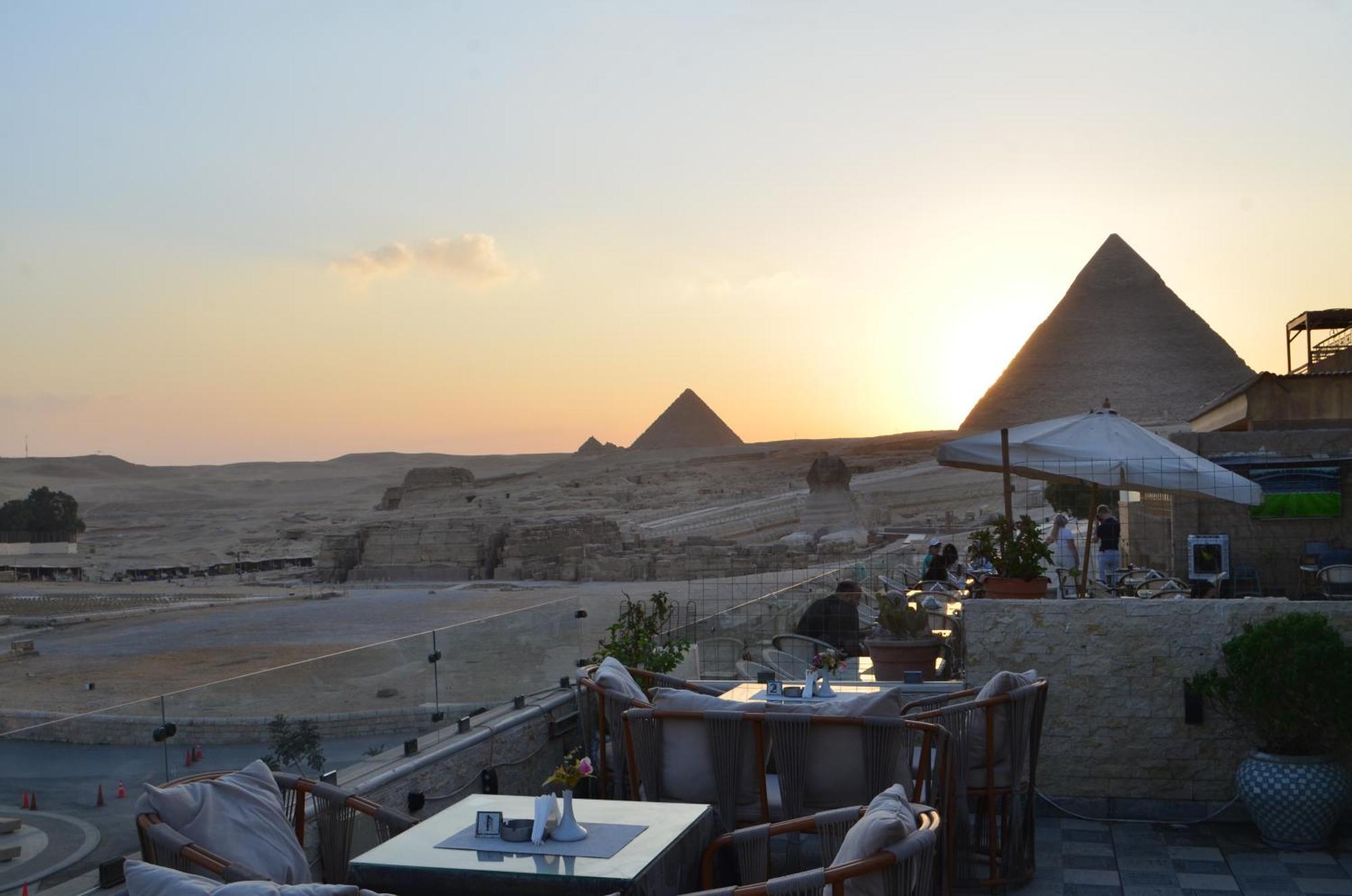 Queen Cleopatra Pyramids View Kafret el-Gabal Extérieur photo